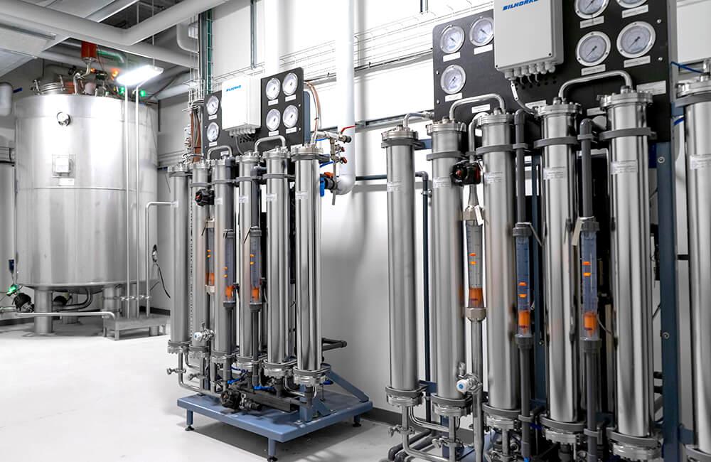 https://www.eurowater.com/admin/public/getimage.ashx?Crop=0&Image=/Files/Images/eurowater/Common/On-site/Double-pass-reverse-osmosis-Eurowater.jpg&Format=jpg&Width=1272&Height=954&Quality=75
