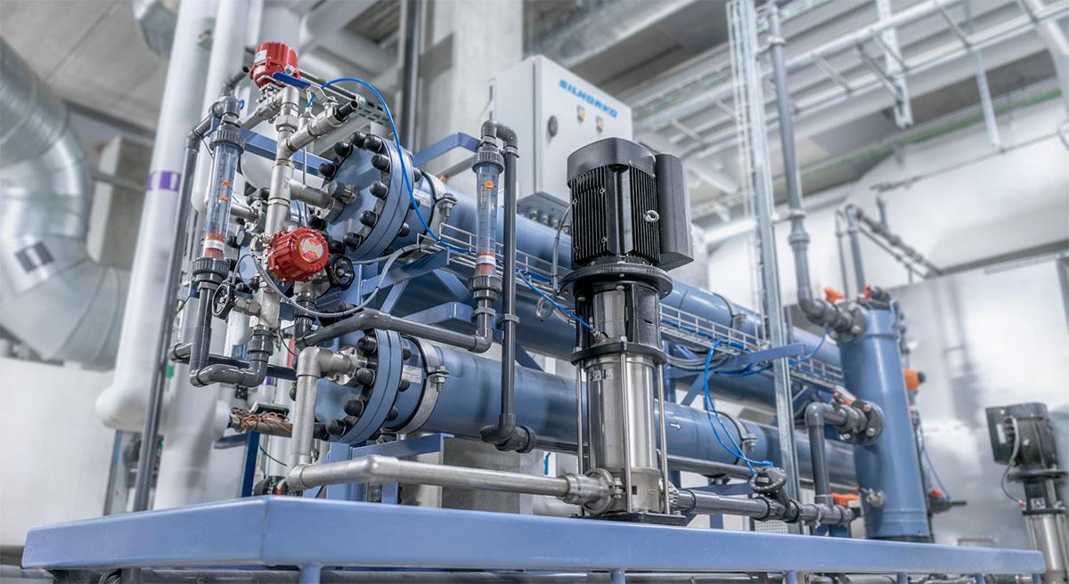 Single pass reverse osmosis PLUS for high water utilization