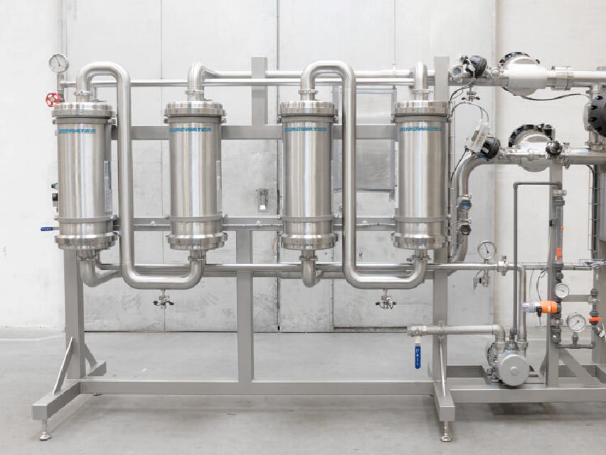 Memebrane degassing unit in stainless steel used in pharma